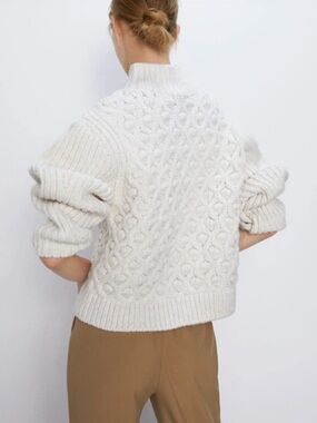 ZARA Chunky Cable Knit Textured Cream Sweater